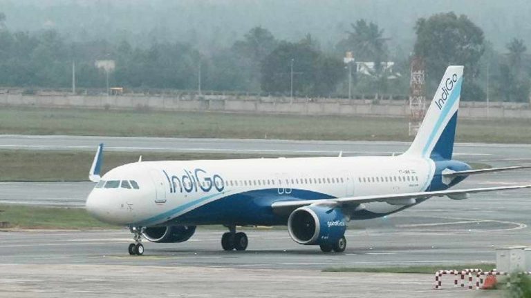 IndiGo Flight Emergency Landing: ఇండిగో విమానం అత్యవసర ల్యాండింగ్‌.. 222 మంది ప్రయాణికులు సేఫ్..