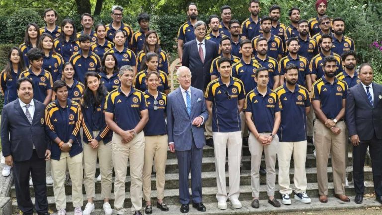 King Charles: బ్రిటన్ రాజు చార్లెస్‌ను కలిసిన టీమిండియా..!