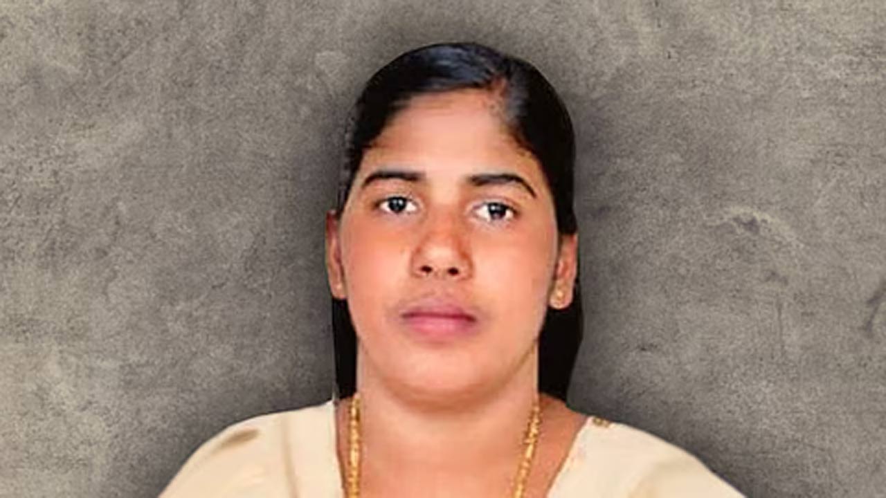 Nimisha Priya: యెమెన్‌ వెళ్లేందుకు అనుమతివ్వండి.. కేంద్రాన్ని అడగాలన్న సుప్రీంకోర్టు