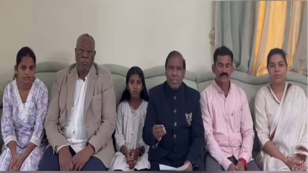 Nimisha Priya: యెమెన్ చేరుకున్న నిమిషా ప్రియ కుటుంబ సభ్యులు.. విడిచిపెట్టాలని కుమార్తె వేడుకోలు