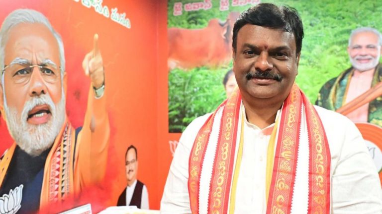 AP BJP President: ఏపీ బీజేపీ అధ్యక్షుడిగా పీవీఎన్ మాధవ్.. పార్టీ బాధ్యతలను అప్పగించిన పురంధేశ్వరి!
