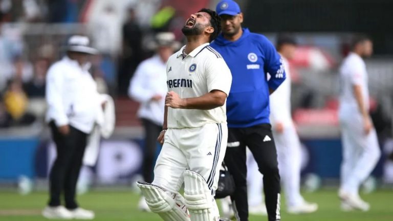 Rishabh Pant: టెస్ట్ సిరీస్‌కు పంత్‌ దూరం.. 10 మందితోనే ఆడనున్న టీమిండియా!