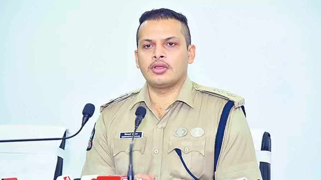 IPS Officer Siddharth Kaushal Resigns: ఐపీఎస్ సిద్ధార్థ కౌశల్ వీఆర్ఎస్‌పై కొత్త చర్చ..