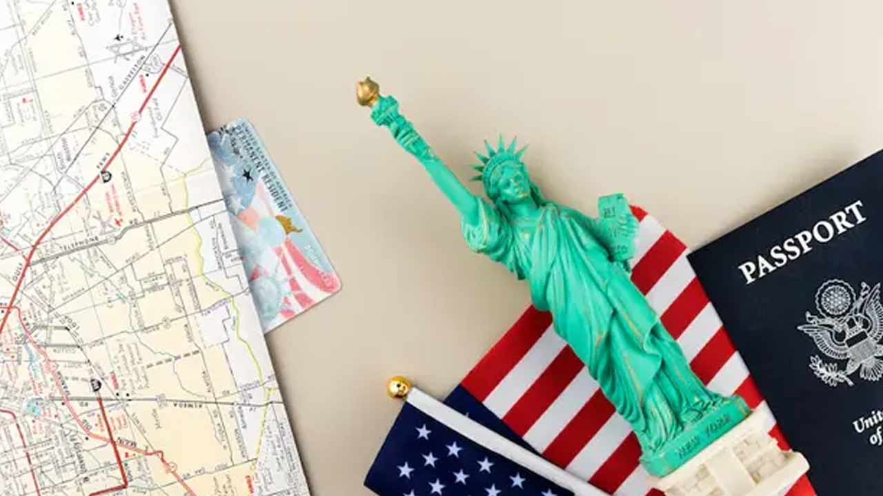 US Visa Policy 2025: అమెరికా వీసా, పౌరసత్వ విధానాల్లో మళ్లీ కఠినతరం..?