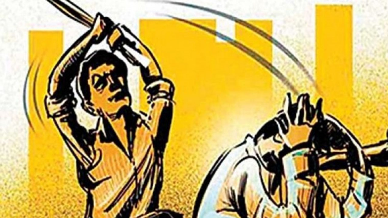 Vikarabad: చిన్న పిల్లాడివి.. మద్యం తాగొద్దని చెప్పినందుకు కొడవలితో దాడి..