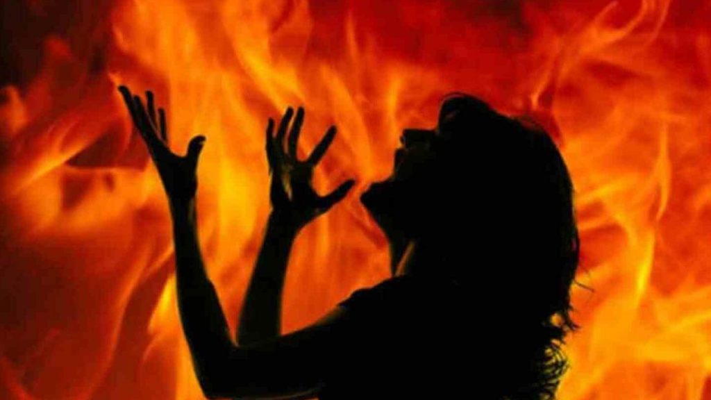 Woman Constable Attempts Suicide