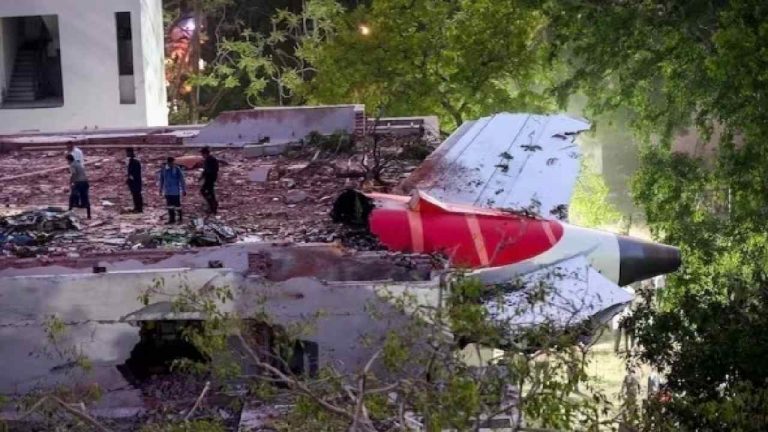 Air India crash: ఎయిర్ ఇండియా క్రాష్, “ఫ్యూయల్ స్విచ్‌”ల తనిఖీకి ఆదేశాలు..
