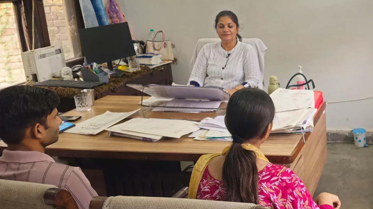 Child Marriage: ఈ పెద్దోళ్లున్నారే.. మునిమనవడిని చూడాలని నానమ్మ కోరిక.. మనుమరాలి పెళ్లికి ఏర్పాట్లు.. కట్ చేస్తే..