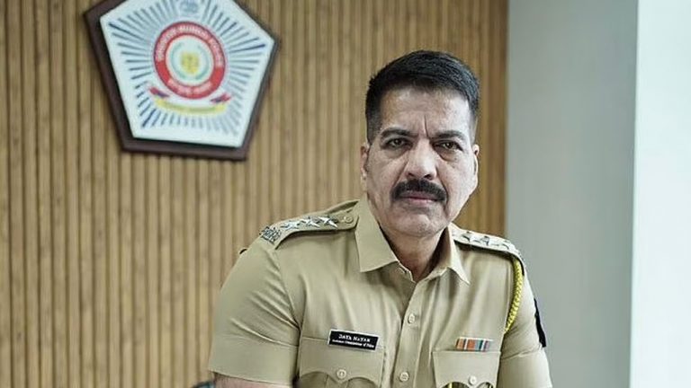 Daya Nayak: 84 ఎన్‌కౌంటర్లు..! ముంబైని వణికించిన ఏసీపీ.. రిటైర్మెంట్‌కు 48 గంటల ముందు పదోన్నతి..