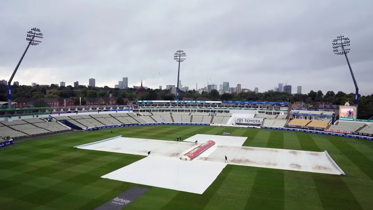 IND vs ENG: ఎడ్జ్‌బాస్టన్ మైదానంలో భారీ వర్షం.. భారత్ ఆశలు అడియాసలయ్యేనా..?