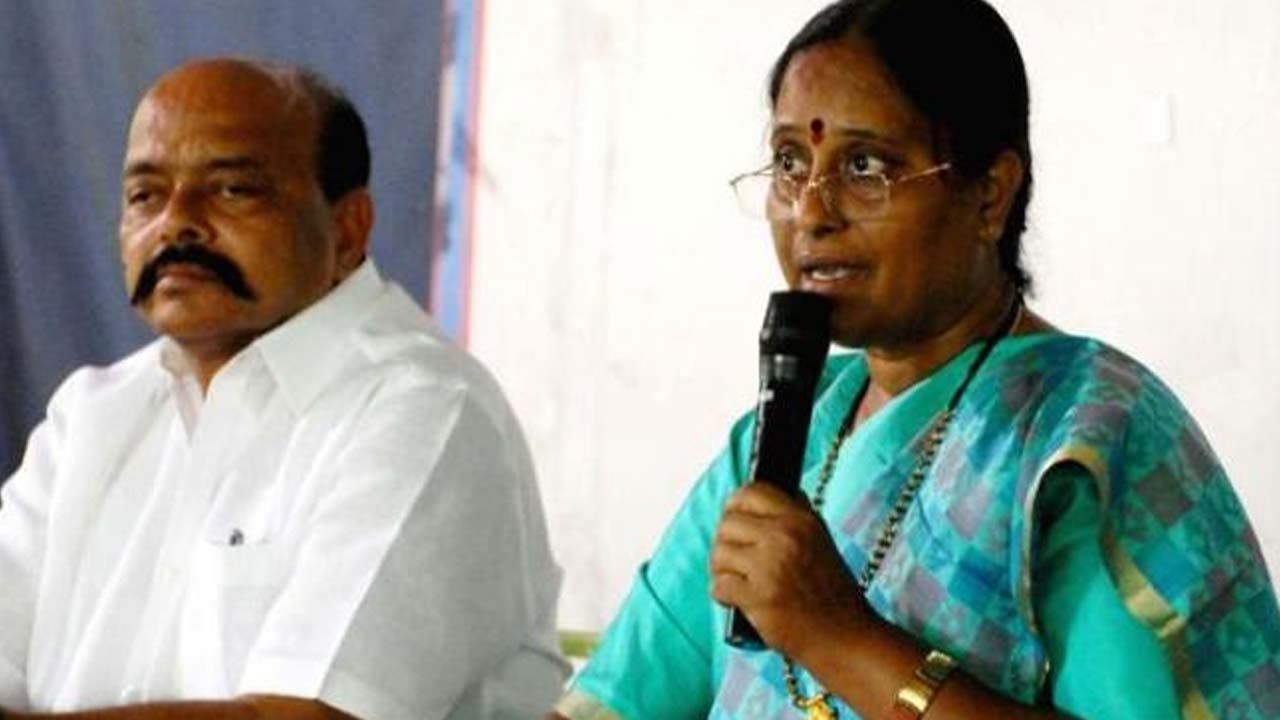 Konda Murali: ఇంచార్జీ మీనాక్షి నటరాజన్ తో మంత్రి కొండా సురేఖ, మురళి భేటి.. సంచలన వ్యాఖ్యలు