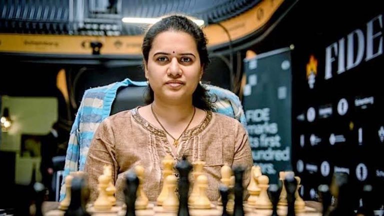 FIDE Women’s Chess World Cup: తొలి భారతీయ మహిళగా.. నయా హిస్టరీ క్రియేట్ చేసిన కోనేరు హంపి