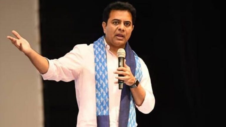 KTR : బండి సంజయ్ 48 గంటల్లోగా క్షమాపణ చెప్పాలి
