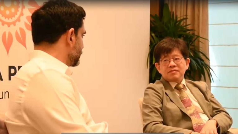 Minister Nara Lokesh: ఎవర్‌వోల్ట్ గ్రీన్ ఎనర్జీ చైర్మన్‌తో మంత్రి లోకేష్‌ భేటీ.. ఏపీలో సోలార్ సెల్ యూనిట్ పెట్టండి..!