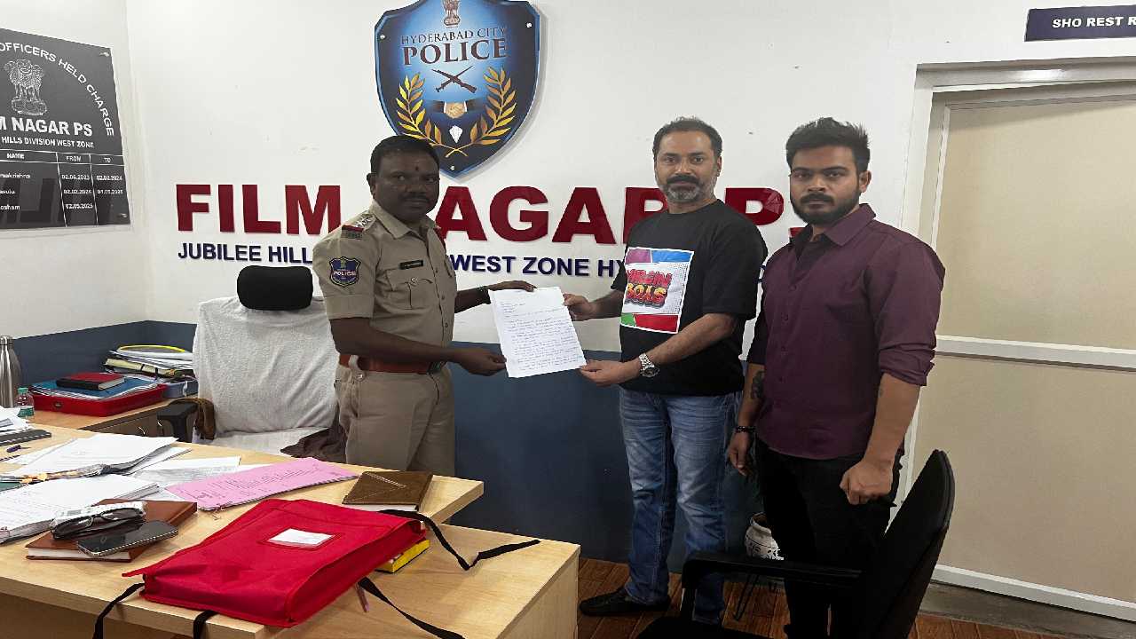 Tollywood: డబ్బు ఇవ్వకపోతే నెగటివ్ రివ్యూలు.. యూట్యూబర్ పై నిర్మాత పోలీస్ కంప్లైంట్