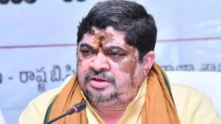 Ponnam Prabhakar : తెలంగాణ బీజేపీ చీఫ్ పై మంత్రి పొన్నం ఫైర్