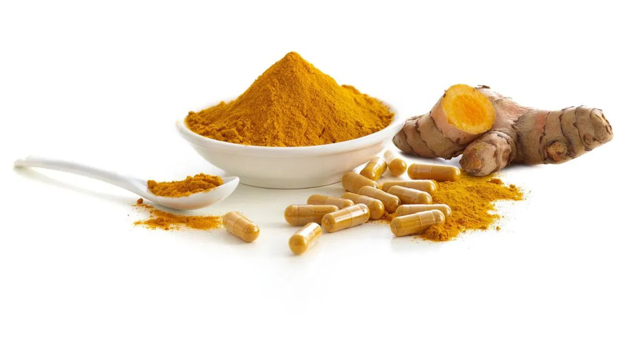 Turmeric: పసుపు వల్ల లాభాలే కాదు నష్టాలూ ఉన్నాయి.. అవేంటంటే..?