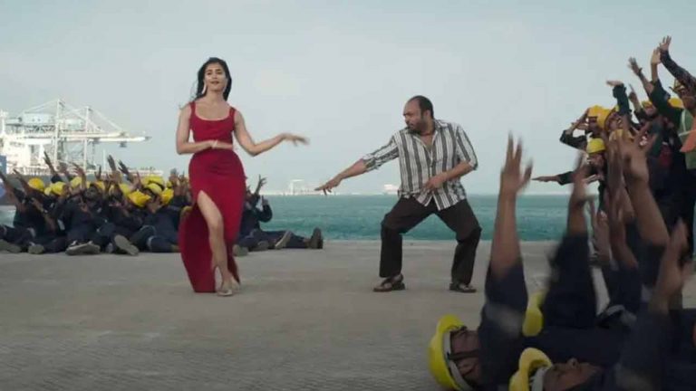 Monica: అవుటాఫ్ సిలబస్లో వచ్చి ఇరగదీశాడు!