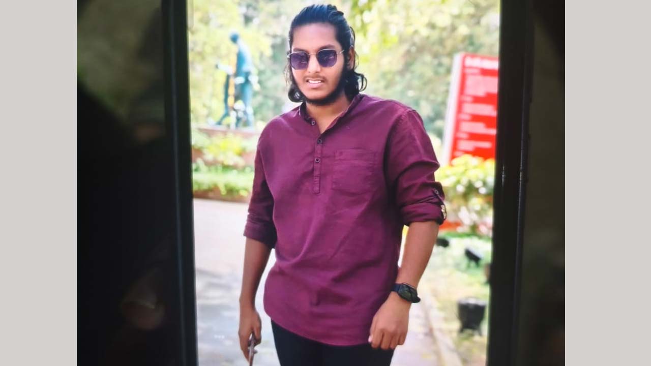 Online Betting: తండ్రి పంపిన రూ. 40 వేలు, ఫ్రెండ్స్ వద్ద మరో రూ. 30 వేలు అప్పు చేసి బెట్టింగ్.. చివరకు