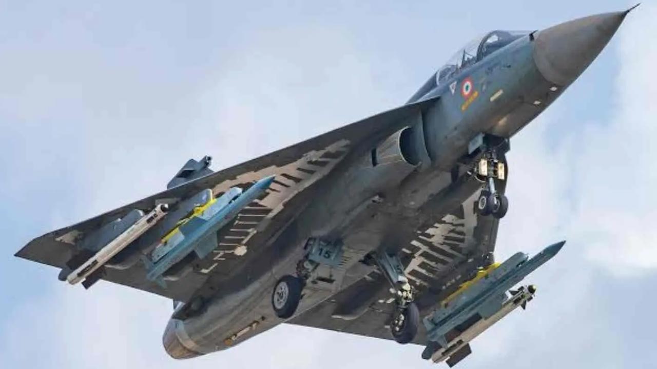 LCA Tejas Mark 1A Jets: మిగ్-21 మించింది రాబోతుంది.. ఇక పాకిస్థాన్‌కు వణుకే..