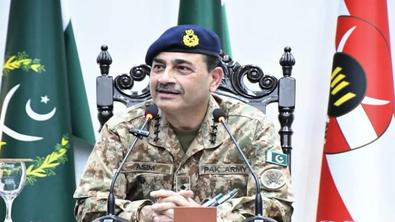 Asim Munir nuclear threat: ఆసిమ్ మునీర్‌కు ఎందుకింత బలుపు..?