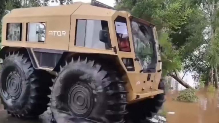 ATOR N1200 Amphibious Vehicles: ఇండియన్ ఆర్మీ సూపర్ వెహికిల్స్.. వరదల్లోనూ రయ్ రయ్..