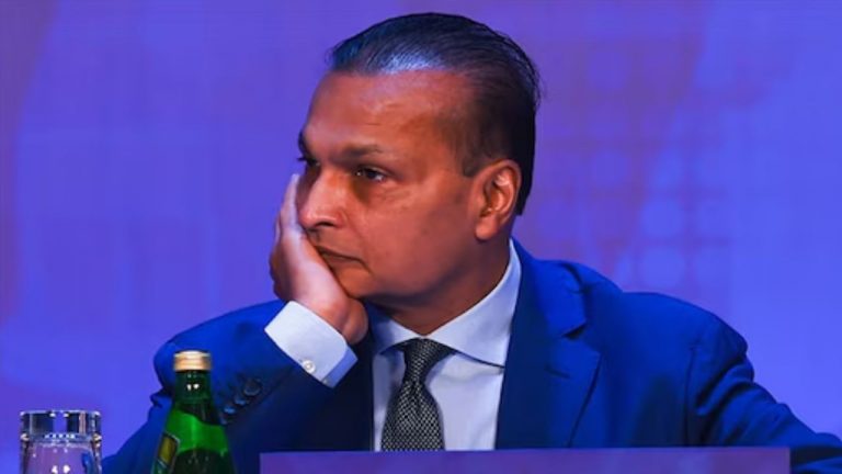 Anil Ambani-ED: అంబానీకి మరిన్ని కష్టాలు.. ఆ బ్యాంకులకు ఈడీ నోటీసులు!