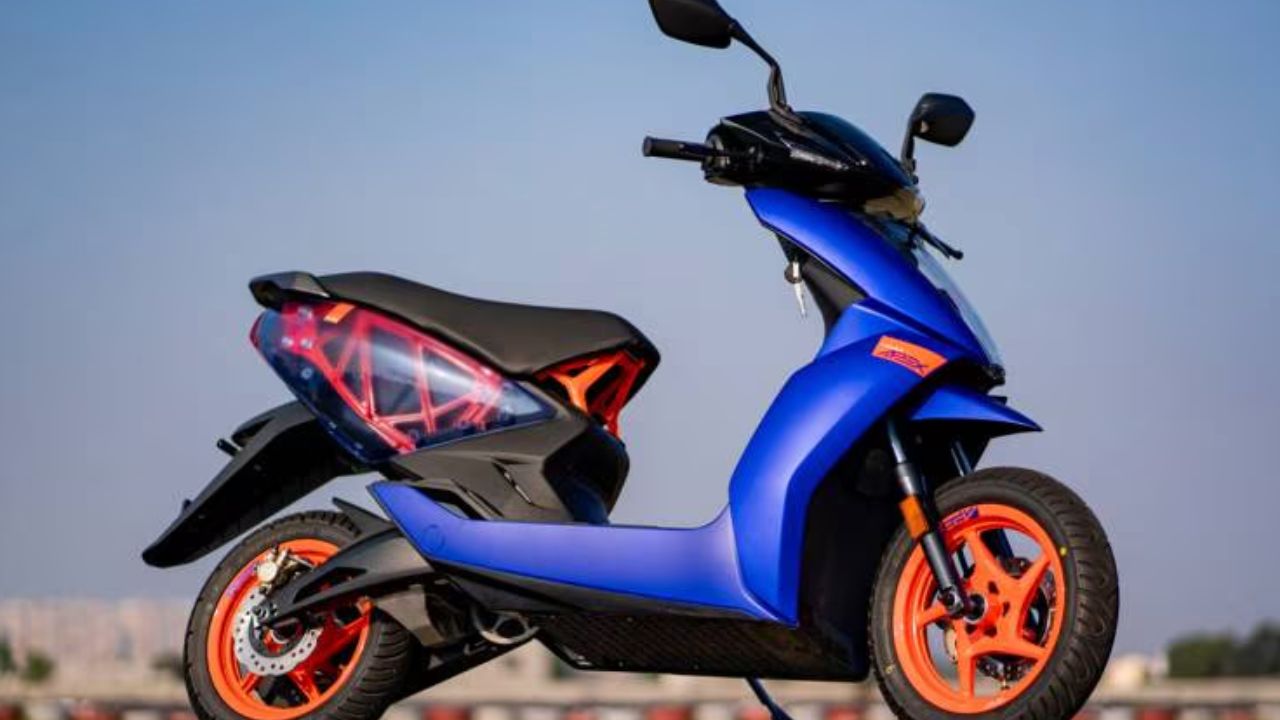 క్రూజ్ కంట్రోల్‌, సింగల్ రీఛార్జ్.. 157 కిమీ రేంజ్‌తో Ather 450 Apex లాంచ్.. ధర ఫీచర్లు ఇలా!