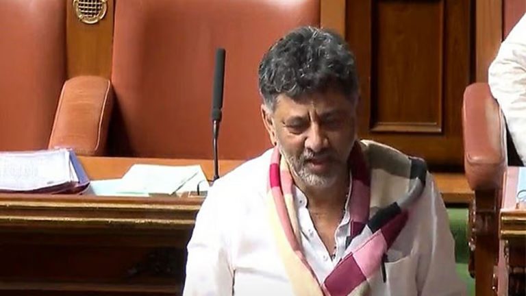 DK Shivakumar: అసెంబ్లీలో ఆర్‌ఎస్ఎస్ ప్రార్థనాగీతాన్ని పాడిన కాంగ్రెస్ డిప్యూటీ సీఎం(వీడియో)