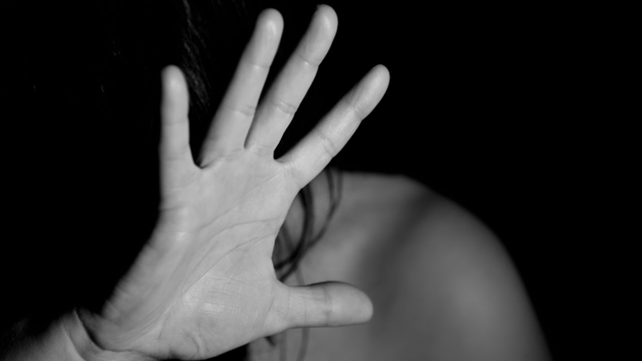 Domestic Violence: శాడిస్ట్ భర్త చిత్రహింసలు భరించలేక ఆత్మహత్య.. కలకలం రేపుతోన్న నవ వధువు లెటర్‌!