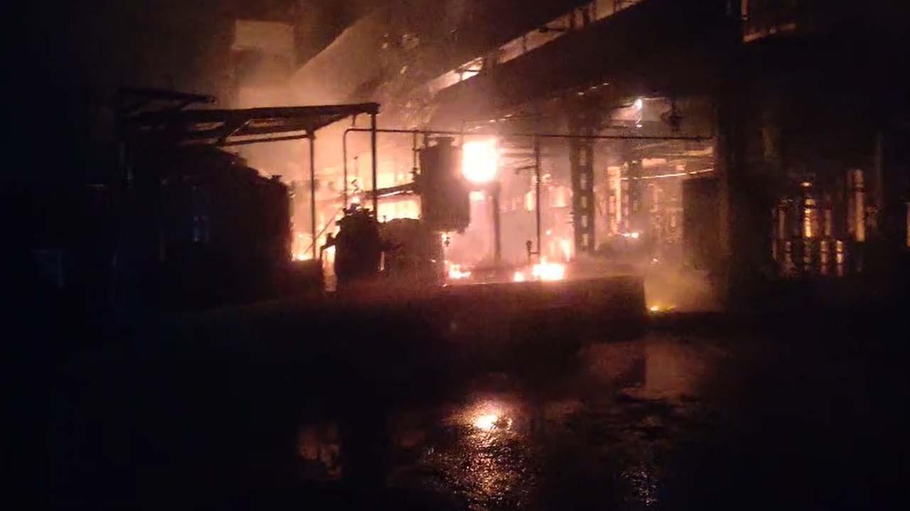 Fire Break : యాదాద్రి భువనగిరిలో రసాయన పరిశ్రమలో భారీ అగ్నిప్రమాదం