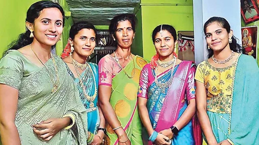 Four Sisters Get Government