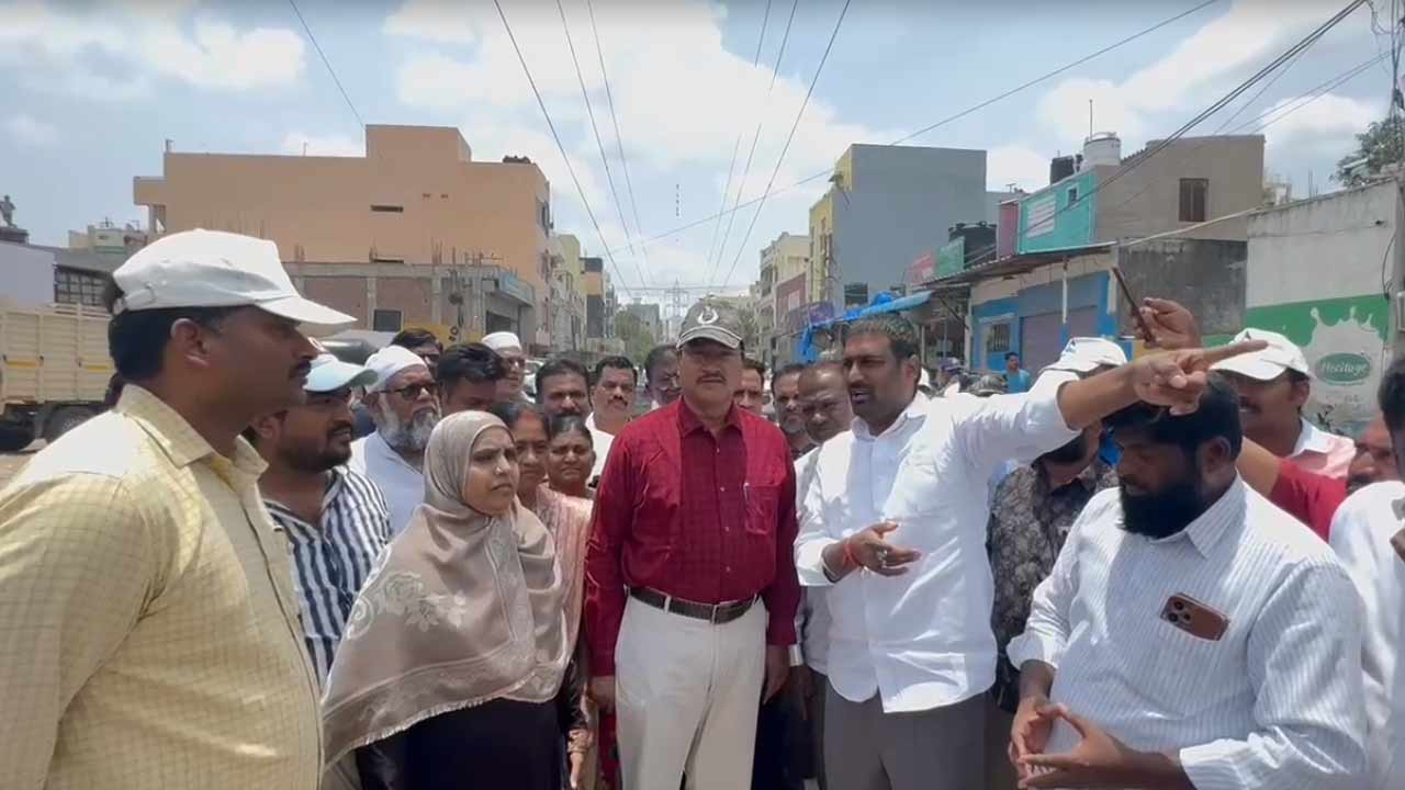 HYDRA : హైదరాబాద్‌లో హైడ్రా కమిషనర్‌ దూకుడు.. నాలాలు, చెరువులపై సమీక్ష