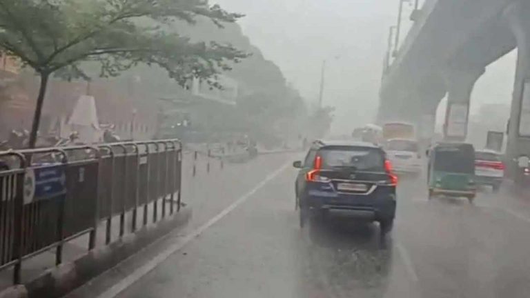 Hyderabad Rains : హైదరాబాద్‌లో పలుచోట్ల భారీ వర్షం.. అన్ని శాఖలకు హై అలర్ట్ ఆదేశాలు