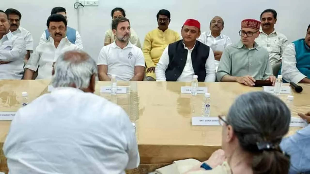 INDIA Bloc: నేడు ఉపరాష్ట్రపతి అభ్యర్థిని ప్రకటించనున్న కూటమి.. రేసులో శివ!