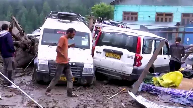 Massive Cloudburst: స్వాతంత్ర్య దినోత్సవం వేళ మృత్యుఘోష.. 65కు చేరిన మృతుల సంఖ్య..
