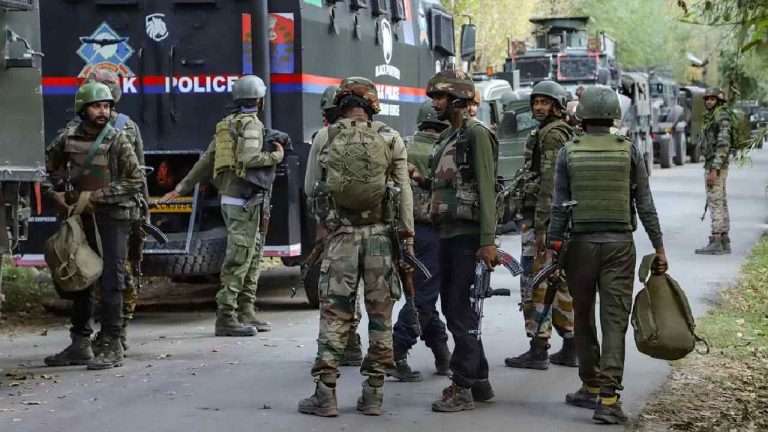 Jammu Kashmir: జమ్మూ కాశ్మీర్‌లో ఎన్‌కౌంటర్.. లష్కర్ ఉగ్రవాదులు ట్రాప్..