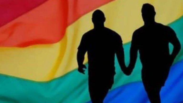 Kamareddy Crime News: పురుషులతో పురుషులకే వల.. కామారెడ్డిలో వెలుగులోకి ముఠా ఆగడాలు!