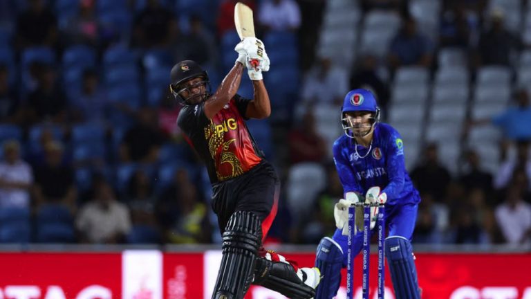 Robbery Case: అంతర్జాతీయ క్రికెటర్‌పై చోరీ కేసు, అరెస్ట్.. రెండు ప్రపంచకప్‌లు, 97 మ్యాచ్‌లు!