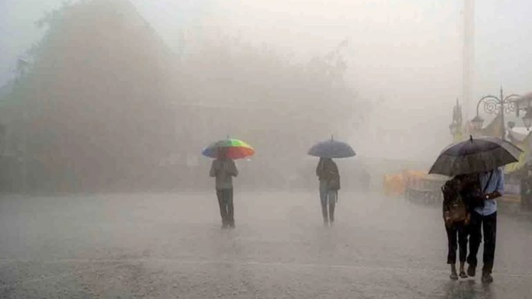 Telangana Weather Forecast: నేడు భారీ నుంచి అతిభారీ వర్షాలు.. తెలంగాణకు ఆరెంజ్‌ అలర్ట్‌ జారీ!