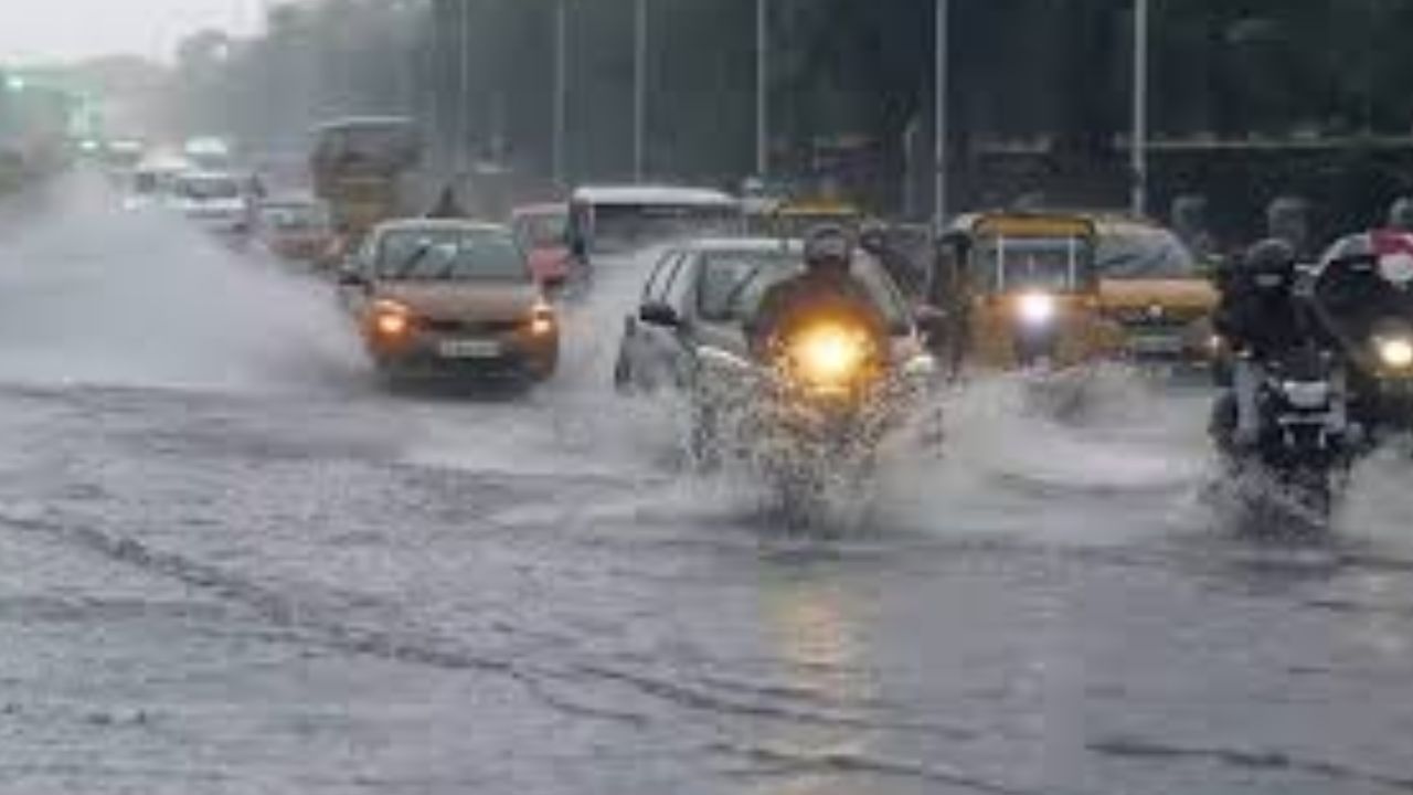 Hyderabad Rains : హైదరాబాద్ లో దంచికొడుతున్న వర్షం.. భారీగా ట్రాఫిక్ జాం