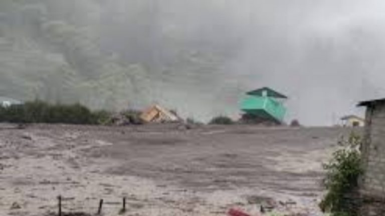 Uttarakhand:ఉత్తరాఖాండ్ లో క్లౌడ్ బరస్ట్.. రాష్ట్రమంతా అస్తవ్యస్తం