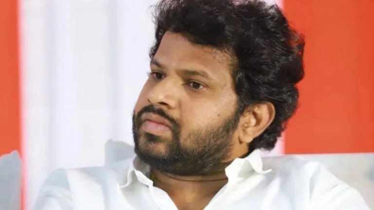 Sridevi Drama Company Hyper Aadi:  హైపర్ ఆది పంచ్‌పై వివాదం..