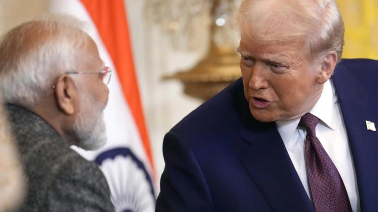Trump Tariffs on India: భారత్⁬తో వైరం.. డొనాల్డ్ ట్రంప్ పై హౌస్ డెమోక్రాట్స్ ఫైర్