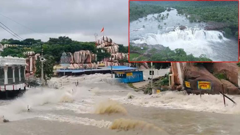 Bogatha Waterfall: నేటి నుంచి బొగత జలపాతం సందర్శన నిలిపివేత.. జలదిగ్బంధంలోనే ఏడు పాయల ఆలయం