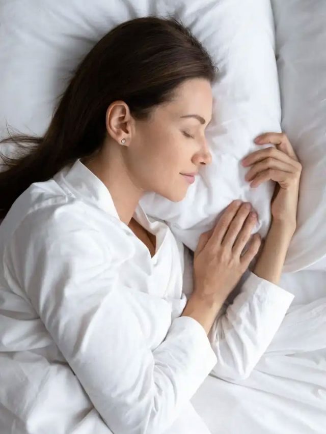 రోజుకి 8 గంటలు కంటే తక్కువ సేపు నిద్రపోతున్నారా ? దీని ప్రభావం ఎంటో తెలుసా..