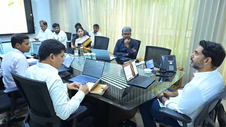 Minister Nara Lokesh: నిరుద్యోగులకు శుభవార్త.. డీఎస్సీపై మంత్రి లోకేష్‌ కీలక వ్యాఖ్యలు..