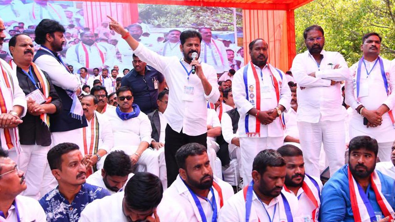 Telangana Govt: ఢిల్లీలో తెలంగాణ ప్రభుత్వం ధర్నా.. కేంద్రంపై ఒత్తిడి తెస్తాం: సీఎం రేవంత్