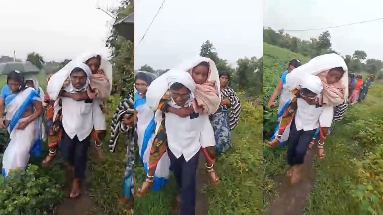 Sangareddy: రోడ్డు సౌకర్యం లేక గర్భిణీ నరకయాతన.. మర్గమధ్యలోనే ప్రసవం..