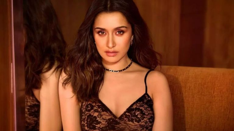 Shraddha Kapoor : విఠాబాయిగా ప్రేక్షకుల ముందుకు రాబోతున్న శ్రద్ధా!